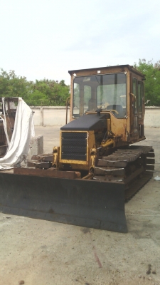 ขายรถแทรกเตอร์ตีนตะขาบมือสองนำเข้าจากญี่ปุ่น ขายรถแทรกเตอร์ตีนตะขาบมือสองนำเข้าจากญี่ปุ่น