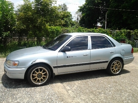 ขายรถยนต์ ปี98 โตโยต้า โคโรล่า รุ่นตองหนึ่ง เครื่อง5A 1500cc.หัวฉีด เกียร์ธรรมดา พวงมาลัยเพาเวอร์ แอร์เย็น วิทยุCD ล้อแม็ก ขอบ"16" ภายในดี เครื่องดี ช่วงล่างดีมากๆ สภาพเดิมๆบางทั้งคัน ขายถูกๆ