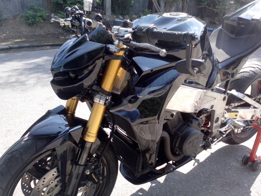 ขาย zxr 400 จัดเป็นstreetfighter แนวๆไม่เหมือนใครแน่นอน ขาย zxr 400 จัดเป็นstreetfighter แนวๆไม่เหมือนใครแน่นอน