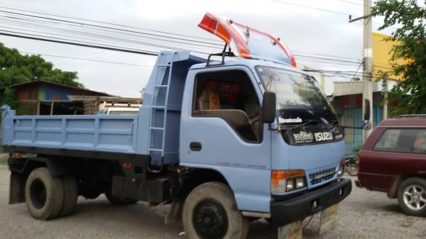 หกล้อ อีซูซุ NPR120แรงห้างปี41 power แอร์เย็น ช่วงล่างใหญ่ เกียร์ร็อค พร้อมลุย เล่มทะเบียนพร้อมโอน (สวยทั้งคันไม่มีผุ)  บริการขับส่งฮอดบ้าน ครับ