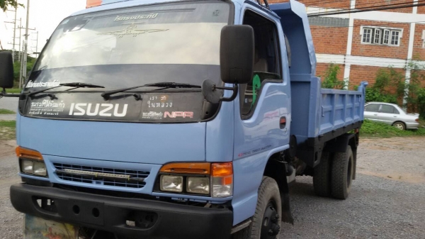 หกล้อ อีซูซุ NPR120แรงห้างปี41 power แอร์เย็น ช่วงล่างใหญ่ เกียร์ร็อค พร้อมลุย เล่มทะเบียนพร้อมโอน (สวยทั้งคันไม่มีผุ)  บริการขับส่งฮอดบ้าน ครับ
