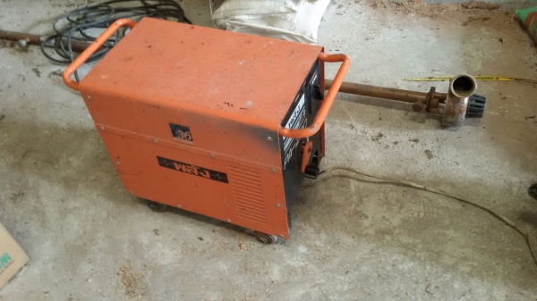 ขายตู้เชื่อม พลัง 200 สภาพสวย ขายตู้เชื่อม พลัง 200 สภาพสวย