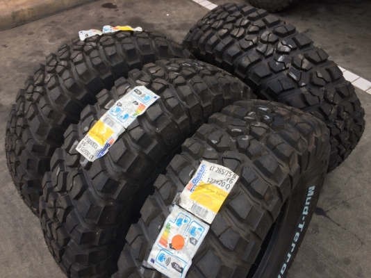 BF Goodrich KM2 265 75 r16 ยางใหม่ปี13 เส้นละ 7000เท่านั้น