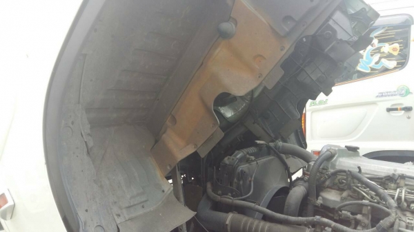 หกล้อ ฮีโน้ FL 8JTRA 220แรง ซีรีย์500 ปี55 สภาพพร้อมวิ่งงาน เล่มทะเบียนพร้อมโอน ราคาต่อรองได้