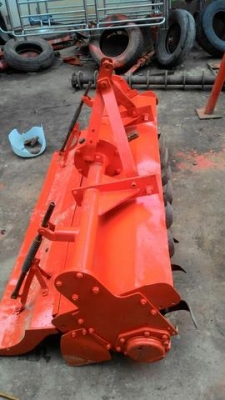 ขาย36แรงสวยสภาพดีพ้อมโรตารี่1.60และใบมีดดันหน้าพร้อมเล่มทะเบียนราคาสุดท้าย275000  ตัดสินใจกันไวๆครับของดีมีน้อย