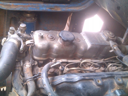 หกล้อเล็กTLอีซูซุ เครื่อง 4JG2 ทะเบียนพร้อมโอน