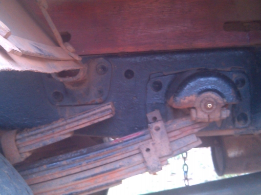 หกล้อเล็กTLอีซูซุ เครื่อง 4JG2 ทะเบียนพร้อมโอน