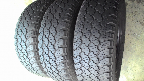 235/70R15 Dunlop Grandtrek มี 3 เส้น tel.081-427-3941 235/70R15 Dunlop Grandtrek มี 3 เส้น tel.081-427-3941