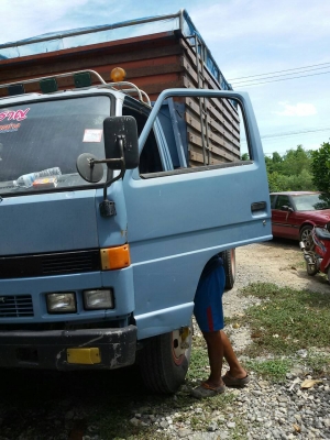 ขายรถ ISUZU NPR ดั้ม เครื่องดี คัสซีสวย Fหน้าFหลัง