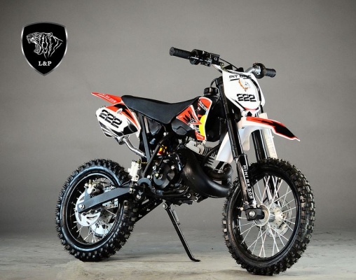 วิบาก ใหม่ล่าสุด 2 จังหวะ 50 CC ล้อ หน้า 14 หลัง 12 รถแข่ง รุ่น JACOB MINI โช็คหน้าหัวกลับ โช็คหลัง นิ่ม กระโดได้ ท่อเสียงรถสูตร เป็น ออโต้บิดแล้วไปเลย ขี่ง่าย ไม่ต้องเข้าเกียร์ ดิสเบรค หน้า หลัง เท่ สไตร์ รถสูตร สนาม ราคาโปรโมชั่น จาก 29000 ช่วงแนะนำเหลื