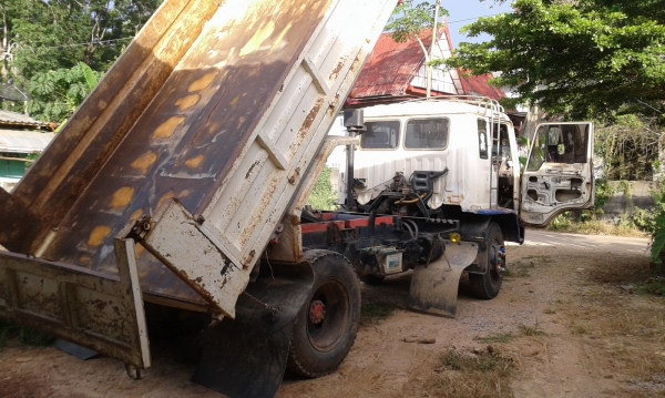 ขายรถดั้มดิน Hino เครื่อง EH 700 เกียร์ HO ขายรถดั้มดิน Hino เครื่อง EH 700 เกียร์ HO