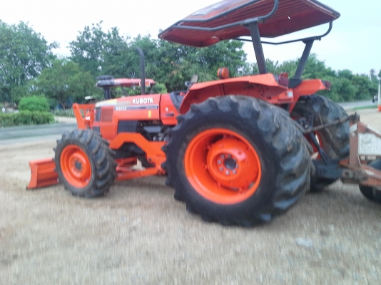 ขาย แทรกเตอร์ KUBOTA M 9000 สภาพดี
