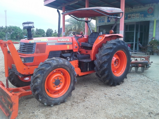 ขาย แทรกเตอร์ KUBOTA M 9000 สภาพดี