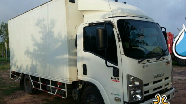 หกล้อ อีซูซุ NMR130 ปี53 บรรทุกตู้แห้ ยาว4.30ม.สภาพสวยเดิมทั้งคัน เล่มทะเบียน พร้อมโอน ใช้งานน้อย วิ่ง 60&times;&times;&times;กม.สวยจัด