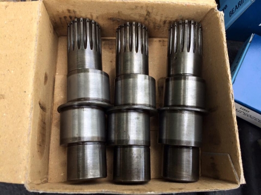 เพลาลูกเบี้ยว PC60-5 ของถอดJAPAN