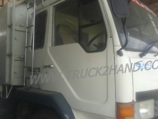 รถบรรทุก 10 ล้อดัมพ์ MITSUBISHI FUSO