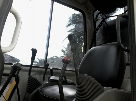 ขาย PC45-1รุ่น7สภาพสวยๆครบๆเครื่องดีปั๊มนิ้วช่วงล่างเต็มแอร์หนาวตัวเดินเงียบฉีกเลี้ยวสบายรถเก่านอก1ปี