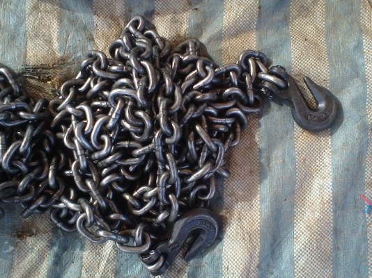 โซ่นอก USAสภาพสวยๆครับ  ตีตามข้อ ครับพร้อมตะขอ 2  ด้าน ครับ  ความยาวประมาณ 6  เมตร  ครับ  ราคานี้คุ้มครับ