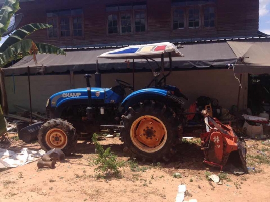 **115,000 บ.ต่อรอง/// รถไถ2เพลา CHAMP MX4548 4WD **ขาย CHAMP 45แรง รถไถ2เพลา ราคาถูก CHAMP MX4548 4WD 3สูบ เครื่องเดิม เกียร์เดิม ท้ายเดิม เครื่องดี แน่นดี แรง ปั้มดี แรง เกียร์ดี เข้าง่าย ช่วงล่างแน่น 4WD ใช้งานปกติ คล่องตัวดี ครับ ระบบไฮดรอลิก หน้า-หลัง **115,000 บ.ต่อรอง/// รถไถ2เพลา CHAMP MX4548 4WD **ขาย CHAMP 45แรง รถไถ2เพลา ราคาถูก CHAMP MX4548 4WD 3สูบ เครื่องเดิม เกียร์เดิม ท้ายเดิม เครื่องดี แน่นดี แรง ปั้มดี แรง เกียร์ดี เข้าง่าย ช่วงล่างแน่น 4WD ใช้งานปกติ คล่องตัวดี ครับ ระบบไฮดรอลิก หน้า-หลัง