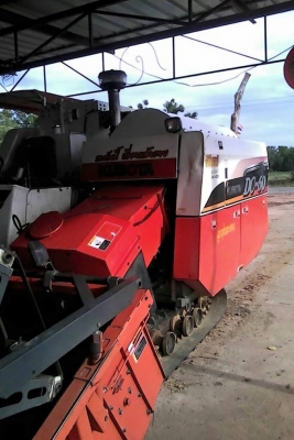 ขายรถเกี่ยวข้าวKUBOTA DC60 ปี54 พร้อมเทรลเลอร์ ใช้งานพันกว่าชั่วโมง สภาพสวยพร้อมใช้งาน สนใจโทร 090-8588220คุณนะ 093-3258446คุณบิว ID:narong498 หรือเข้าดูสินค้าอื่นๆได้ที่ www.truck.in.th/498 หรือเพจFacebook ณรงค์ ซื้อขายรถมือสอง (เว็บไซต์ส่วนตัว) หรือFace
