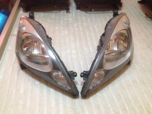 ไฟหน้า JAZZ GE ของเเท้สภาพดีคู่ละ