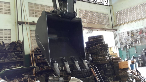 ขาย รถขุด KOMATSU รุ่น PC25-1- มือสองญี่ปุ่น แทร็กเหล็ก สลักแน่น ทุกส่วน พร้อมใช้งาน มือถือ/LINE ID : 0818753444 ขาย รถขุด KOMATSU รุ่น PC25-1- มือสองญี่ปุ่น แทร็กเหล็ก สลักแน่น ทุกส่วน พร้อมใช้งาน มือถือ/LINE ID : 0818753444