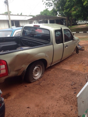 ฟรอดปี06 เครื่อง2500 สีน้ำตาล โอนลอยๆเล่มได้เลยหรือเเยกอะไหลได้ทั้งหมดมีอีกหลายรุ่นโทรสอบถามได้ครับ ฟรอดปี06 เครื่อง2500 สีน้ำตาล โอนลอยๆเล่มได้เลยหรือเเยกอะไหลได้ทั้งหมดมีอีกหลายรุ่นโทรสอบถามได้ครับ