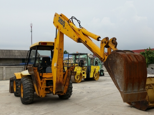 ขาย รถตักหน้าขุดหลัง JCB 215S สภาพสวย นำเข้าจากประเทศสหรัฐอเมริกา 2 เพลา 4x4 92 แรงม้า ไม่เคยผ่านการใช้งานในไทย