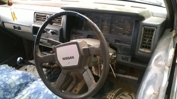 ขายรถกระบะ NISSAN ตอนเดียว วางเครื่อง BD25 ฝาแดงลงเล่มแล้ว ทะเบียนพร้อมโอนครับ