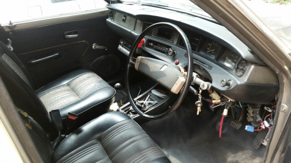 ดัสสัน 120y ขับได้ เครื่องเสียง พาวเวอร์ 2 ตัว ภายในเดิมๆ ขาย 25,000