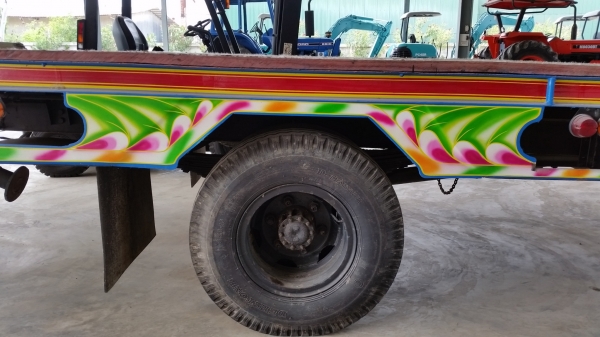 ขายรถบรรทุก 6 ล้อ ขายรถบรรทุก 6 ล้อ