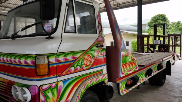 ขายรถบรรทุก 6 ล้อ ขายรถบรรทุก 6 ล้อ