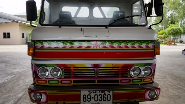 ขายรถบรรทุก 6 ล้อ ขายรถบรรทุก 6 ล้อ