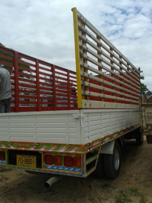 ขายรถ6ล้อ  ฮีโนเมก้า