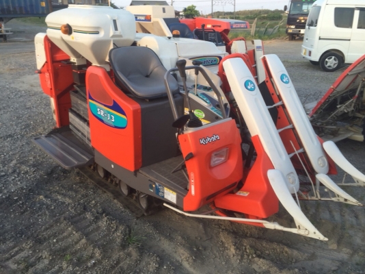 KUBOTA  SR-J3 รถเกี่ยวเก่านอก สภาพสวย