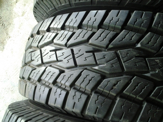 ยาง TOYO 31&times;10.5R15 ดอกแน่นๆ