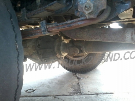 รถบรรทุก 6 ล้อ ยี่ห้อ ISUZU  120 แรงม้า พวงมาลัยพาวเว่อร์ เบรคธรรมดา มีลิฟท์ท้ายยกสินค้าขึ้น-ลงได้