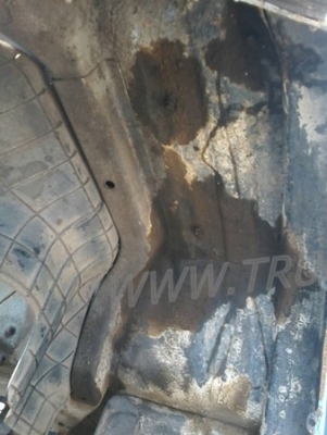 รถบรรทุก 6 ล้อ ยี่ห้อ ISUZU  120 แรงม้า พวงมาลัยพาวเว่อร์ เบรคธรรมดา มีลิฟท์ท้ายยกสินค้าขึ้น-ลงได้