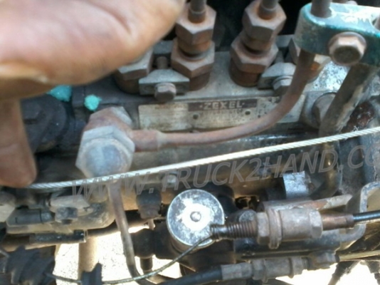 รถบรรทุก 6 ล้อ ยี่ห้อ ISUZU  120 แรงม้า พวงมาลัยพาวเว่อร์ เบรคธรรมดา มีลิฟท์ท้ายยกสินค้าขึ้น-ลงได้