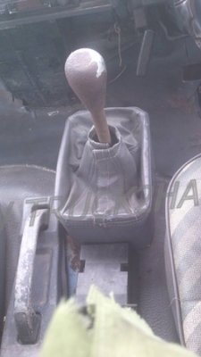 รถบรรทุก 6 ล้อ ยี่ห้อ ISUZU  120 แรงม้า พวงมาลัยพาวเว่อร์ เบรคธรรมดา มีลิฟท์ท้ายยกสินค้าขึ้น-ลงได้