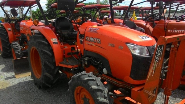 แทรกเตอร์ มือ 2 คุณภาพดี รุ่น L3608DT