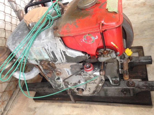 ปั้มน้ำเก่านอก สภาพสวย