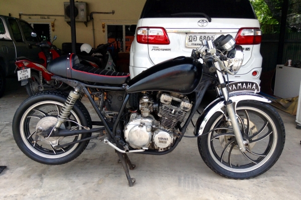 ให้ใวครับ Yamaha XJ400 ขายเป็นอะไหร่