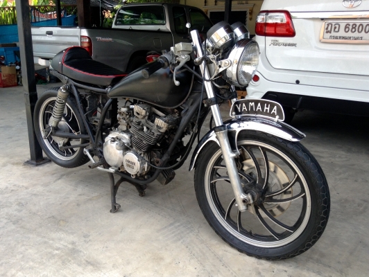 ให้ใวครับ Yamaha XJ400 ขายเป็นอะไหร่