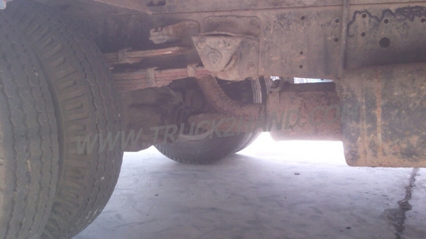 รถบรรทุก 6 ล้อ ติดเครน ยี่ห้อ TOYOTA  ติดเครน TADANO เครน 2.5 ตัน