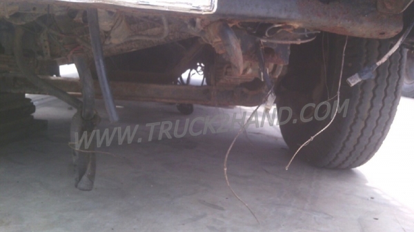 รถบรรทุก 6 ล้อ ติดเครน ยี่ห้อ TOYOTA  ติดเครน TADANO เครน 2.5 ตัน