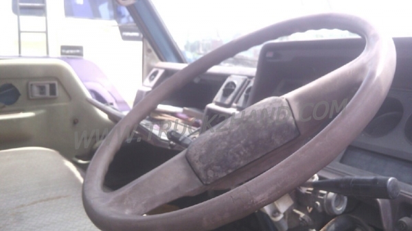 รถบรรทุก 6 ล้อ ติดเครน ยี่ห้อ TOYOTA  ติดเครน TADANO เครน 2.5 ตัน