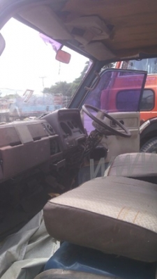 รถบรรทุก 6 ล้อ ติดเครน ยี่ห้อ TOYOTA  ติดเครน TADANO เครน 2.5 ตัน