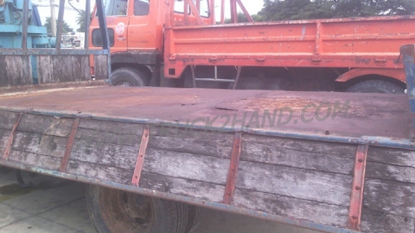 รถบรรทุก 6 ล้อ ติดเครน ยี่ห้อ TOYOTA  ติดเครน TADANO เครน 2.5 ตัน