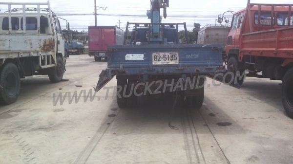 รถบรรทุก 6 ล้อ ติดเครน ยี่ห้อ TOYOTA  ติดเครน TADANO เครน 2.5 ตัน